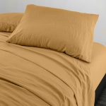 Juego De Sabana Clark Amarillo Queen Size Microfibra